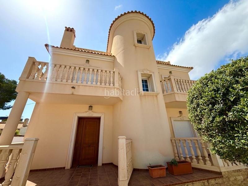 Foto 353a8539-9044-4c30-b40b-eed842428b2b. Haus mit pool in Cabo Roig Orihuela