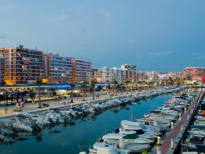 Foto b6dea491-ffe8-4845-8094-4e2a8b941da2. Apartament amb piscina a Monte Faro-Altomar II Santa Pola