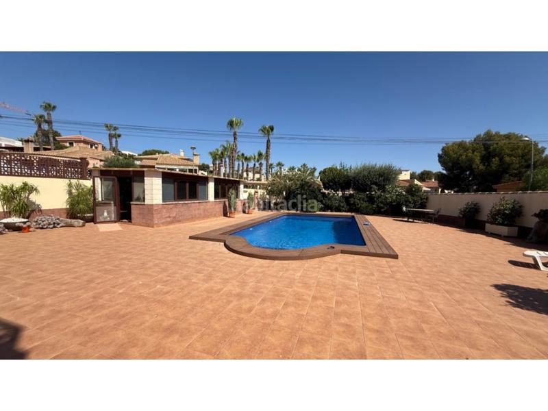 Foto 6c72bd6b-19f6-4008-aedb-76bbf6c12ca3. Haus mit parking pool in Los Balcones-Los Altos Torrevieja