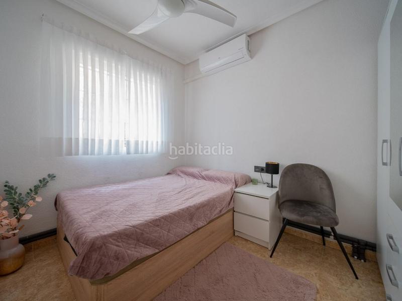 Foto b0f08255-20f4-4a22-8074-a67c8b1bf89b. Casa adosada en calle miño 10 casa adosada totalmente reformada en pau 26, costa en Orihuela