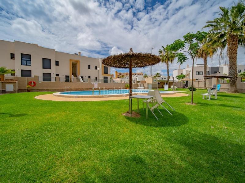 Foto b4b05eee-4725-4ca4-9367-87142641ff84. Casa adosada en calle miño 10 casa adosada totalmente reformada en pau 26, costa en Orihuela