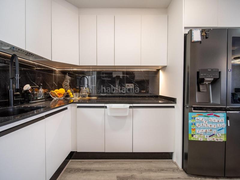 Foto cbb0da59-dbe8-4163-a45e-61d38652e2e5. Casa adosada en calle miño 10 casa adosada totalmente reformada en pau 26, costa en Orihuela