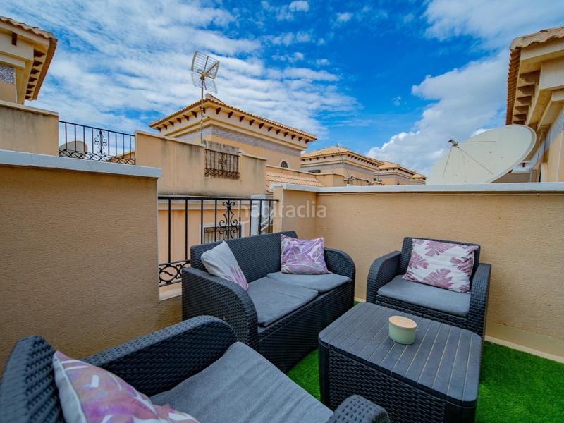 Foto d3c4e7e2-cf83-4398-812b-17e9d611a017. Casa adosada en calle miño 10 casa adosada totalmente reformada en pau 26, costa en Orihuela