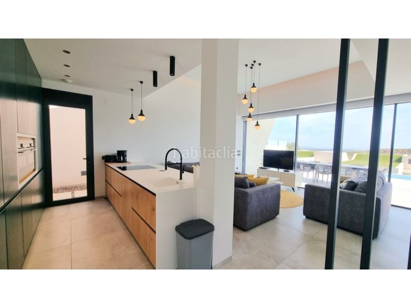 Foto f0ac8344-99d2-4d7b-8f8b-81e4f1d4ec86. Casa a Rojales
