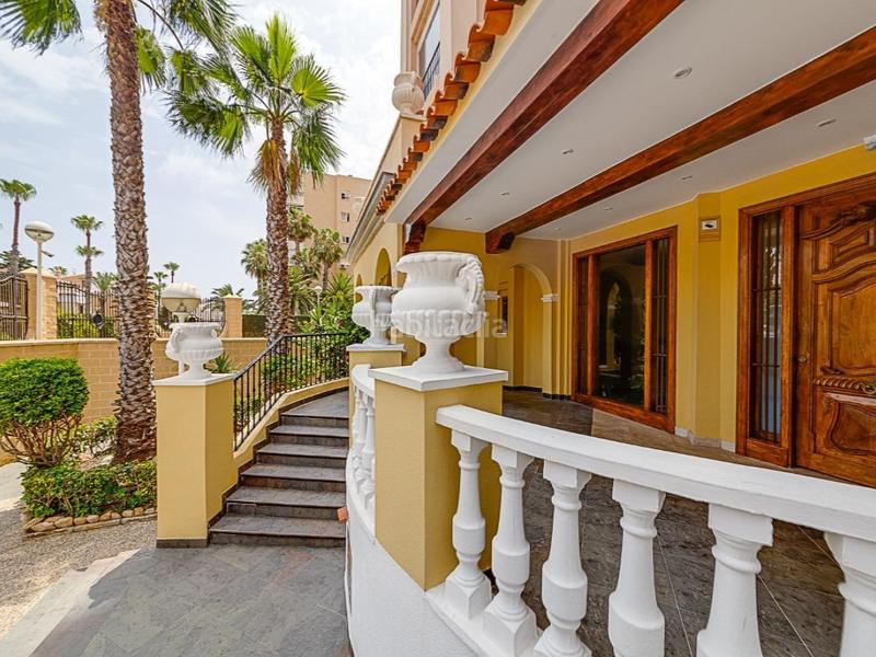 Foto a02166a3-0ffc-46d8-ba7b-e6be0585efd8. Piccolo appartamento in avenida roentgen 3 in Zona Playa de los Locos Torrevieja