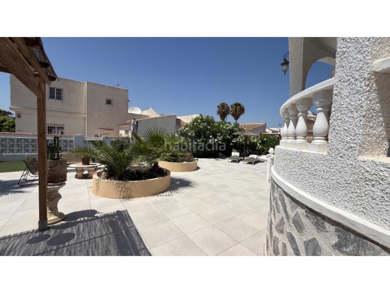 Foto 83e5a795-9080-4038-a9b5-b38641acd5d0. Maison avec parking dans Zona Carrefour - Urbanizaciones Torrevieja