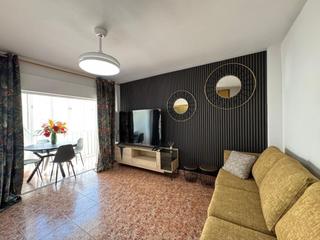 Apartament  N/a. Apartamento reformado a 300m de la playa en pleno centro de torr