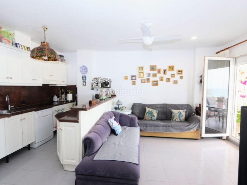 Foto 784794c7-bbd7-4f93-9963-634199a56c56. Apartamento 135 m de luz, espacio y mediterráneo en primera línea de costa en Orihuela