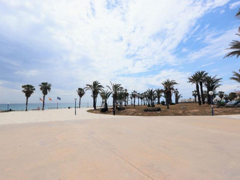 Foto 80b0f1f1-e99e-4f95-bff9-b2adec1b1c60. Apartamento 135 m de luz, espacio y mediterráneo en primera línea de costa en Orihuela