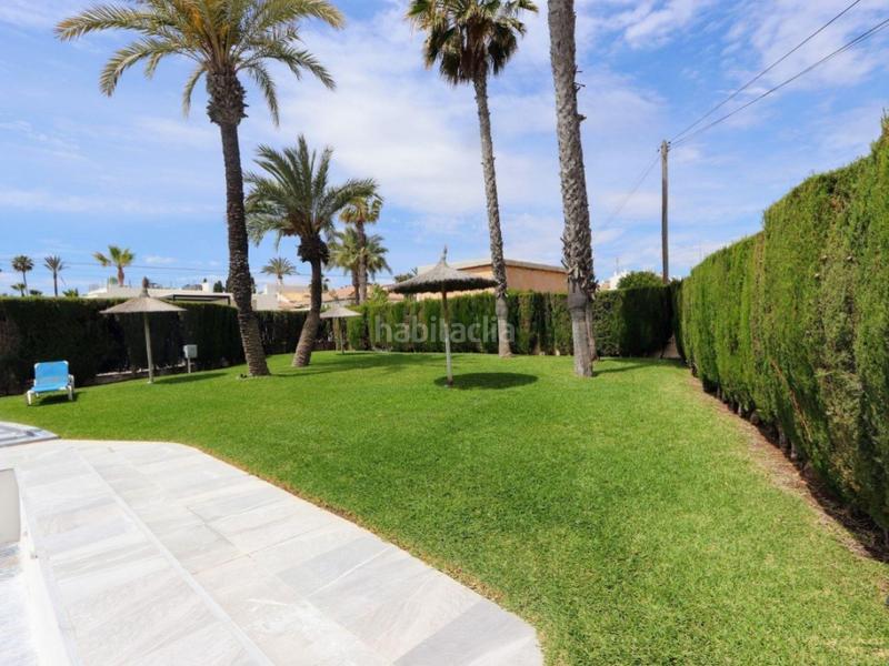Foto cc4d48cb-659d-43c1-8607-ddd6258478c8. Apartamento 135 m de luz, espacio y mediterráneo en primera línea de costa en Orihuela