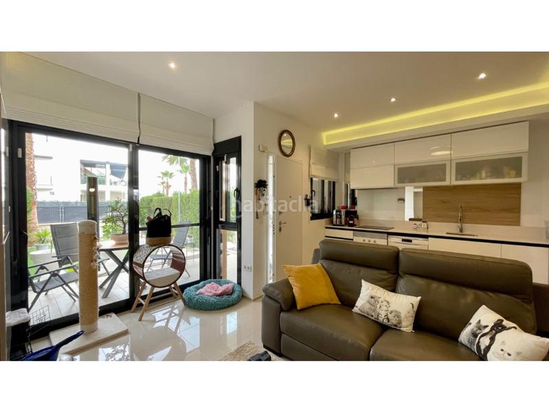 Foto 1dd7b247-b79f-4689-9b4f-2535483ee9be. Appartement avec parking dans Lomas de Cabo Roig - Los Dolses Orihuela