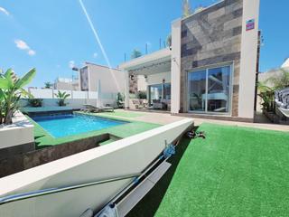 Maison  N/a. Impresionante villa de 5 dormitorios y piscina privada en villam