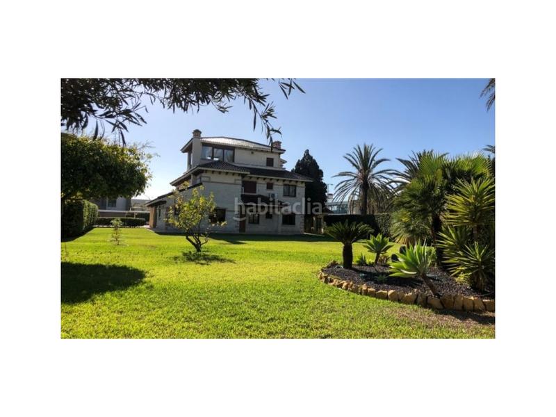 Foto 468f53da-a694-4eab-aaf5-0ee1b2e3da43. Maison avec parking piscine dans Cabo Roig Orihuela