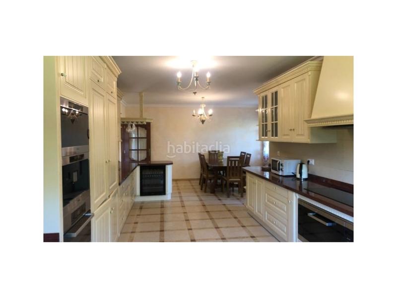 Foto 86ebc61e-b52c-4585-b28f-1fdd2ec5ef86. Maison avec parking piscine dans Cabo Roig Orihuela