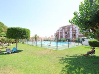 Apartamento en Calle Helena 2-A