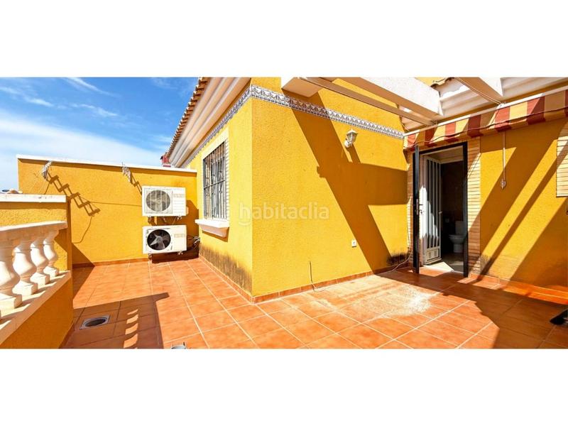 Foto ee5b341a-1dad-4ebd-9188-1c352eee8f1b. Casa a schiera in calle las garzas 6 in Zona Carrefour - Urbanizaciones Torrevieja