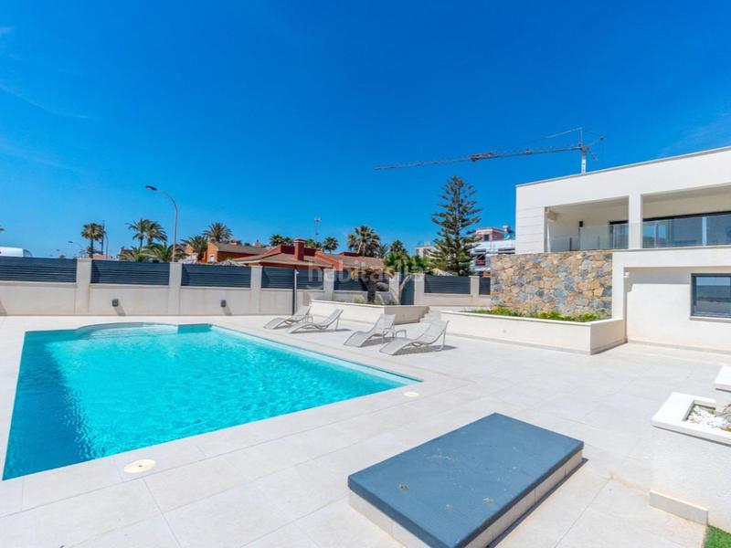 Foto 7adfe301-5aea-4cc2-a2b6-1a42fe216e1a. Casa in avenida mare nostrum 8-a in La Veleta Torrevieja