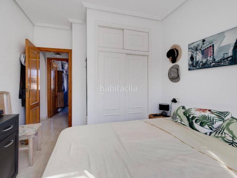 Foto 318a4f8b-d10c-41b9-81ca-b145bb6a5180. Maison dans calle avellaneda 18 dans Aguas Nuevas Torrevieja