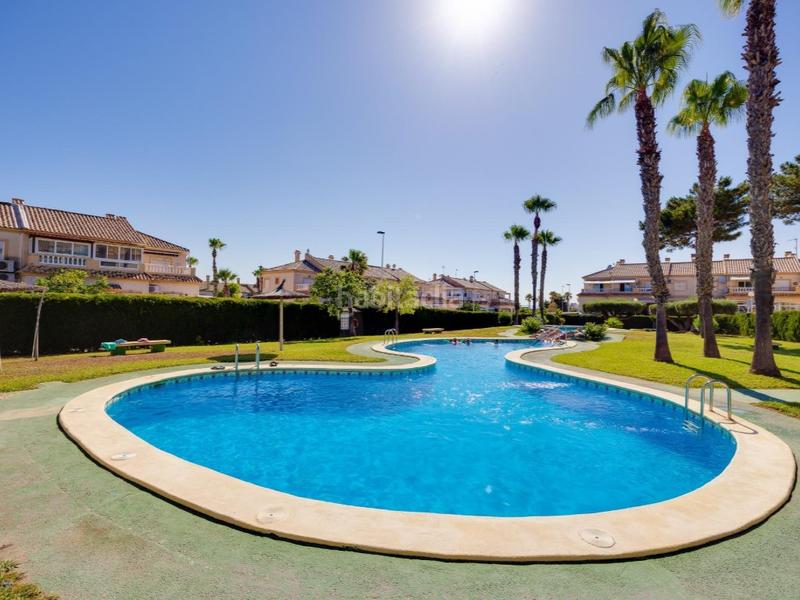 Foto 348c323e-0517-4559-9c05-b03159ef9137. Maison dans calle avellaneda 18 dans Aguas Nuevas Torrevieja