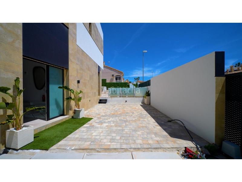 Foto 6ca50e5e-e080-496f-acf2-653cb34c0285. Maison avec piscine dans La Florida Orihuela