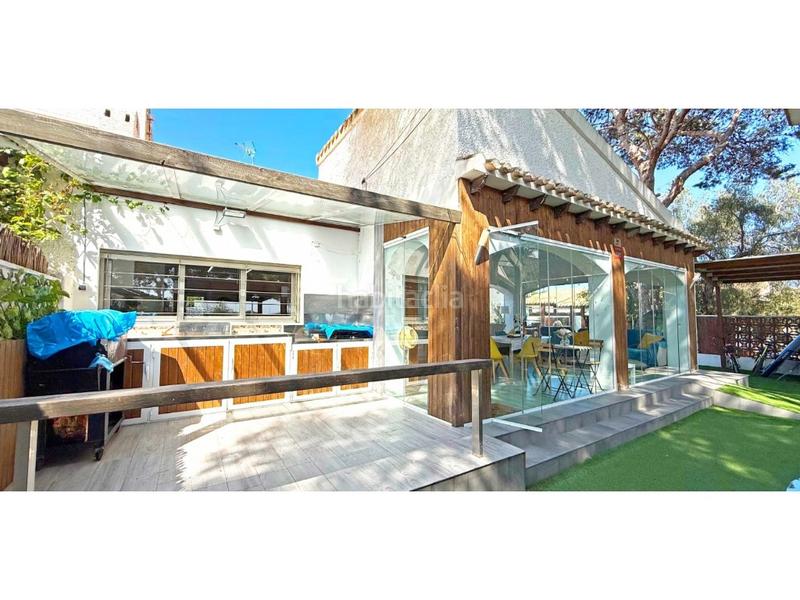Foto 43a9a125-168c-4801-bc54-54e42c14aaa3. Casa en calle fragata-Punta Prima 15 villa de 4 dormitorios con piscina privada en Punta Prima en Orihuela