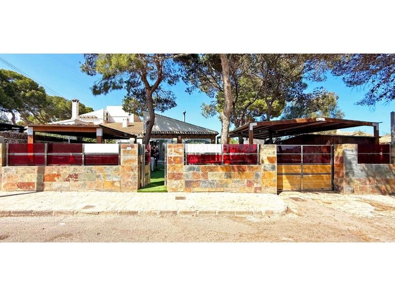 Foto 5cf8e48a-f8cf-4fa7-9cf9-c00bae836f6f. Casa en calle fragata-Punta Prima 15 villa de 4 dormitorios con piscina privada en Punta Prima en Orihuela