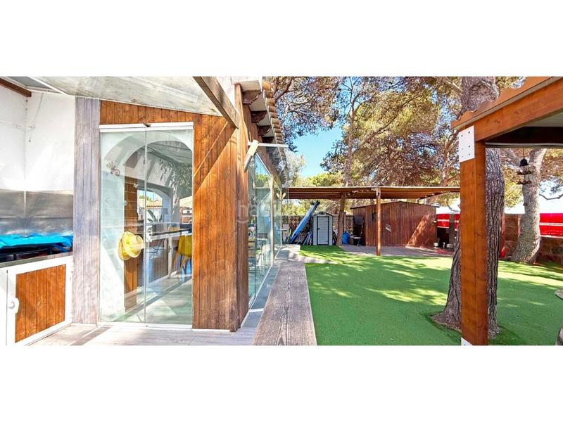 Foto a50208ff-95d9-4438-b1b3-b22fe4620920. Casa en calle fragata-Punta Prima 15 villa de 4 dormitorios con piscina privada en Punta Prima en Orihuela