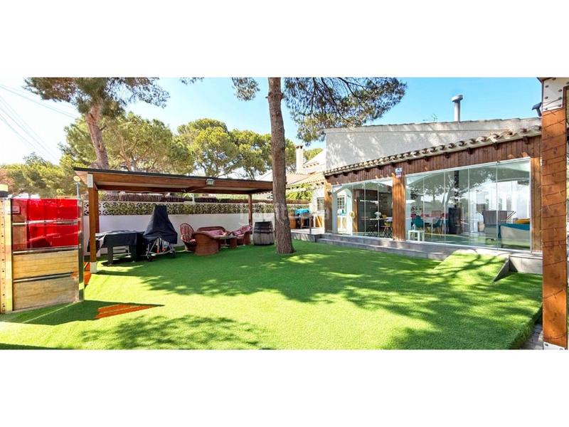 Foto cfd4722c-04c7-41a2-8a7b-6b34951ffcf9. Casa en calle fragata-Punta Prima 15 villa de 4 dormitorios con piscina privada en Punta Prima en Orihuela