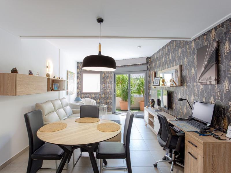 Foto 905ec5ae-2d4d-48e8-82df-8df5bed94bfc. Apartamento  en planta baja con terraza de 20m2 en residencial villa amalia, en Torrevieja