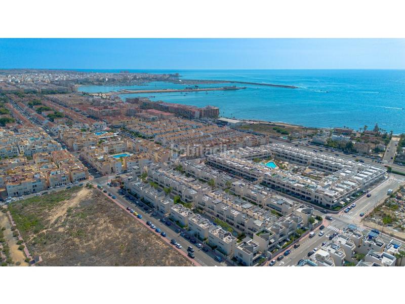 Foto b0dd8250-5788-433a-a747-47450e7c6a40. Apartamento  en planta baja con terraza de 20m2 en residencial villa amalia, en Torrevieja