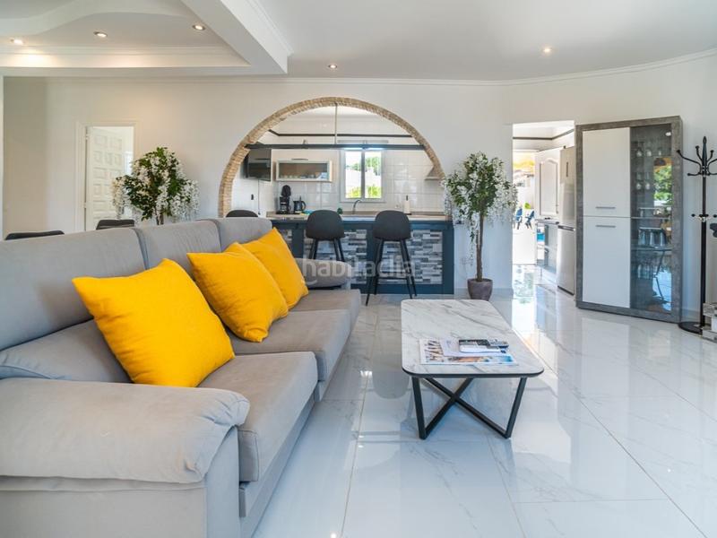 Foto 3eff550c-55f3-492a-b88f-de4b103b9bcf. Casa con piscina in Zona Carrefour - Urbanizaciones Torrevieja