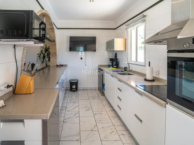 Foto 40247785-e023-430c-8583-268f728d6e3c. Casa con piscina in Zona Carrefour - Urbanizaciones Torrevieja