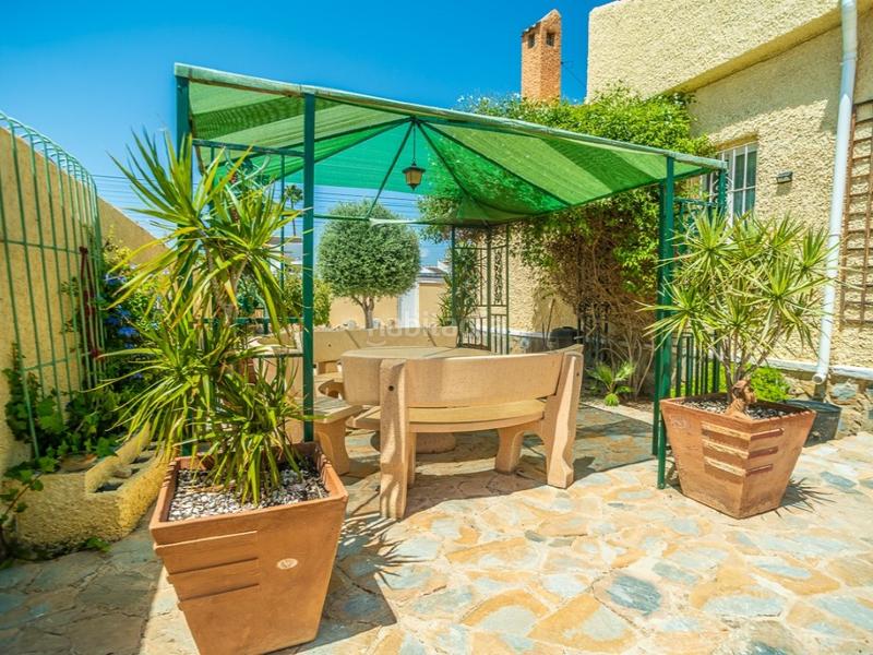 Foto 82a18b61-5bc6-4469-85e1-b066900fdd73. Casa con piscina in Zona Carrefour - Urbanizaciones Torrevieja