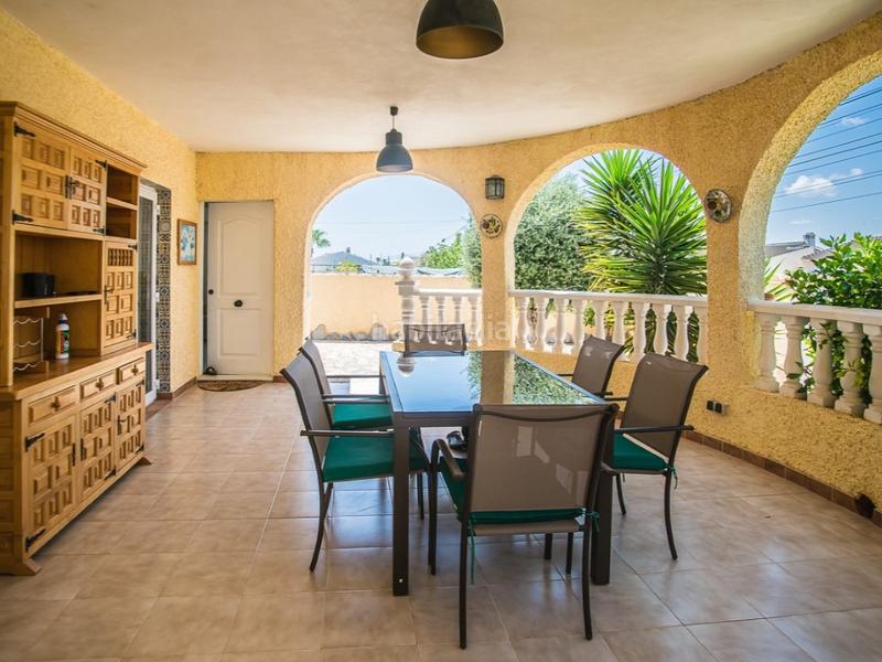 Foto a153a568-45cb-4e4c-a100-991948efdc6f. Casa con piscina in Zona Carrefour - Urbanizaciones Torrevieja