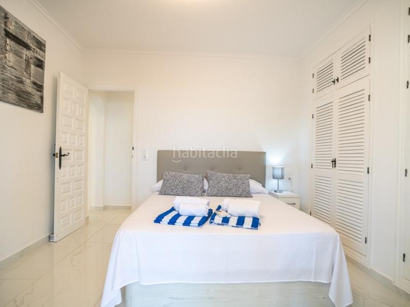 Foto c9dde19b-68c8-4e98-94b8-c01811eadede. Casa con piscina in Zona Carrefour - Urbanizaciones Torrevieja