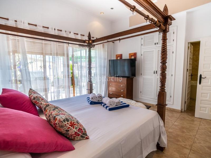 Foto fccf8e92-3ea0-45b9-b84b-ea4738cbde4b. Casa con piscina in Zona Carrefour - Urbanizaciones Torrevieja