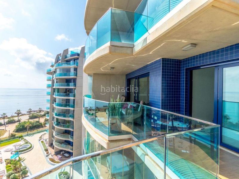 Foto 41adf9d6-1bf9-45c4-a205-3b6df55761b6. Apartament amb aparcament piscina a Punta Prima Torrevieja