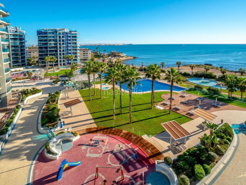 Foto 42ecf150-08c8-4534-a432-693ea44ff9fb. Apartament amb aparcament piscina a Punta Prima Torrevieja