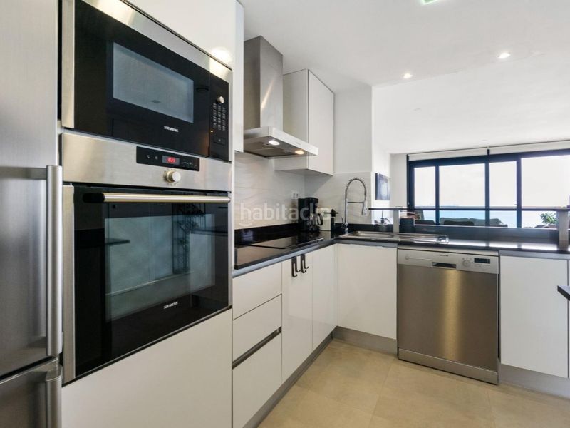 Foto 46261acc-015c-4e39-a117-fd70fef88de7. Apartament amb aparcament piscina a Punta Prima Torrevieja