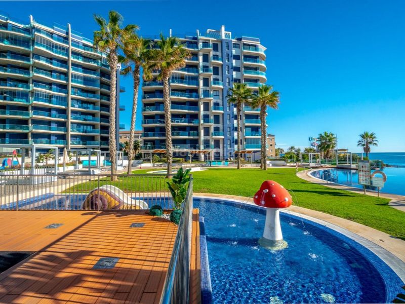 Foto fe3a0ec9-0b72-4657-acf1-bbfadddbee3c. Apartament amb aparcament piscina a Punta Prima Torrevieja