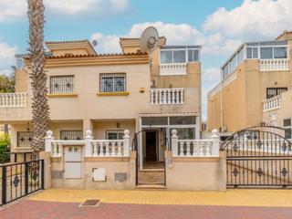 Casa adossada  N/a. Adosado de estilo cuádruple de 3 dormitorios con parking y trast