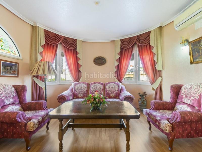 Foto 3a9835e1-96fc-48c5-9d0c-87cebc204f82. Casa villa orientada al sur con piscina privada y 3 dormitorios en ciudad quesada en Rojales