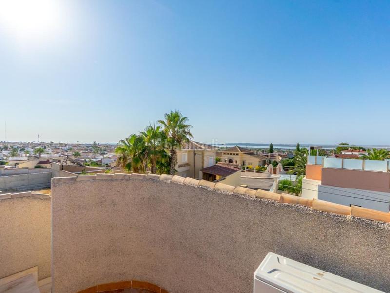 Foto 7e4b383b-d2ba-42d3-93ca-bf44eddd5551. Casa villa orientada al sur con piscina privada y 3 dormitorios en ciudad quesada en Rojales