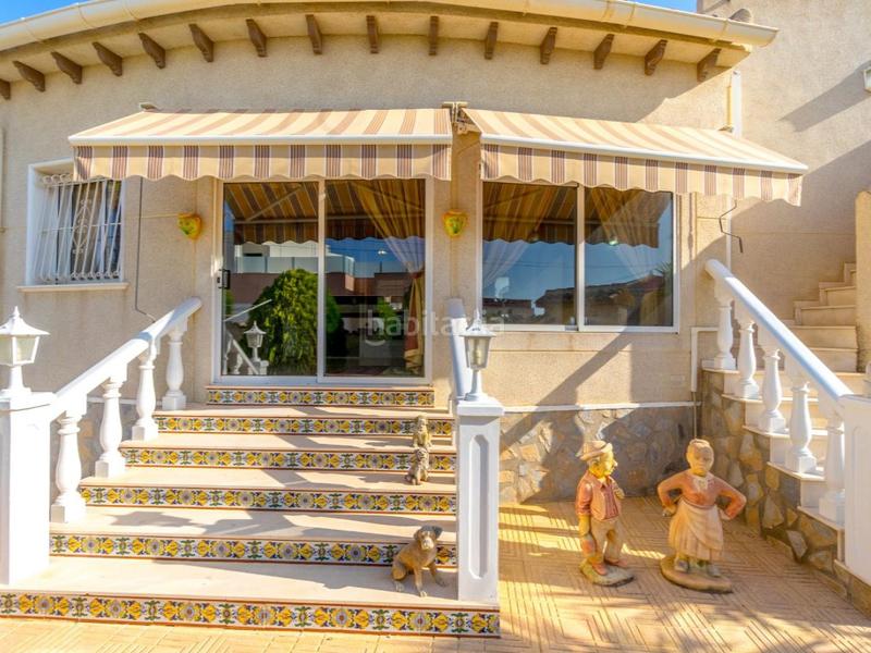 Foto d363a8ba-88b5-4c27-bb7a-46d4f95bfa93. Casa villa orientada al sur con piscina privada y 3 dormitorios en ciudad quesada en Rojales