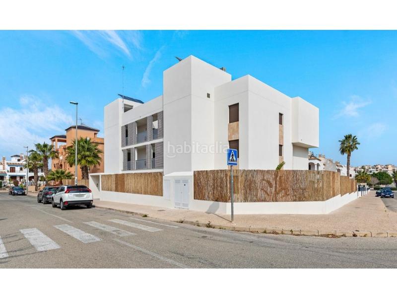 Foto 1a93f15e-6076-4382-8514-8d9bc476749e. Apartament amb aparcament piscina a Los Almendros Orihuela