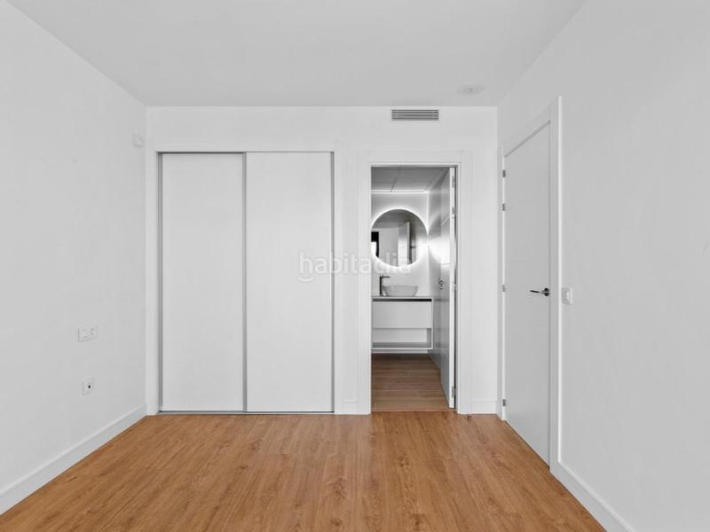 Foto 3d5b1c63-db5d-4e4c-aea0-948201e7aa00. Apartament amb aparcament piscina a Los Almendros Orihuela