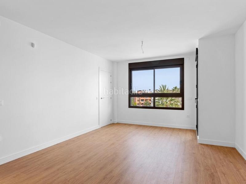 Foto e16a280b-9d98-4cbf-ae7b-a8483126b5e7. Apartament amb aparcament piscina a Los Almendros Orihuela