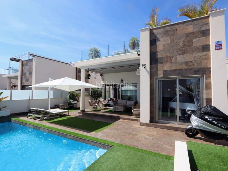 Foto 15272430-5efa-4071-876b-417c08f02ad5. Casa en calle nalon 0 chalet independiente de 5 dormitorios en villamartín en Orihuela