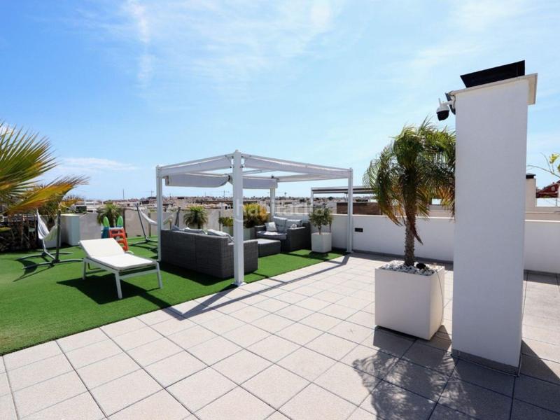 Foto adf781d4-26ba-4f65-8834-def15f3adf67. Casa en calle nalon 0 chalet independiente de 5 dormitorios en villamartín en Orihuela
