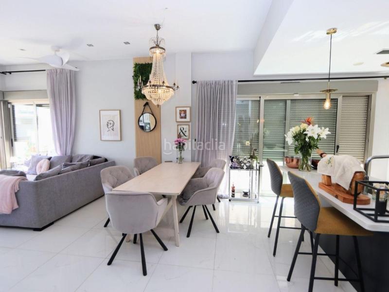 Foto b8763c1f-1c68-438d-afed-f548fb137a2b. Casa en calle nalon 0 chalet independiente de 5 dormitorios en villamartín en Orihuela